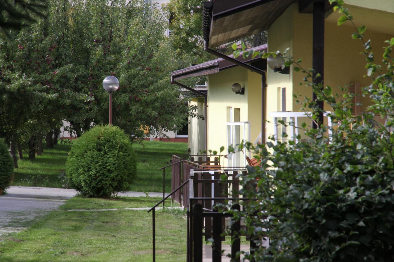Hotel Wrzos Sianożęty Exterior foto